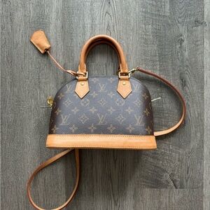 Louis Vuitton alma bb